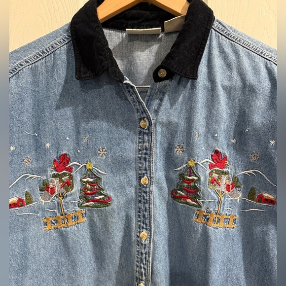 Basic Editions Denim Christmas Cardinal Embroidered Shirt Black Velvet Collar - Picture 4 of 7